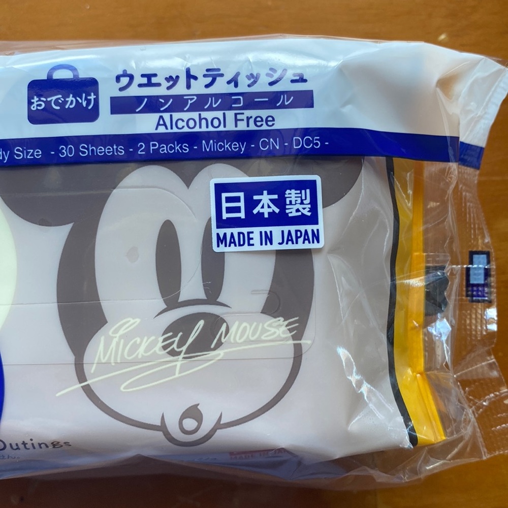 DISNEY MICKEY MOUSE WET WIPES